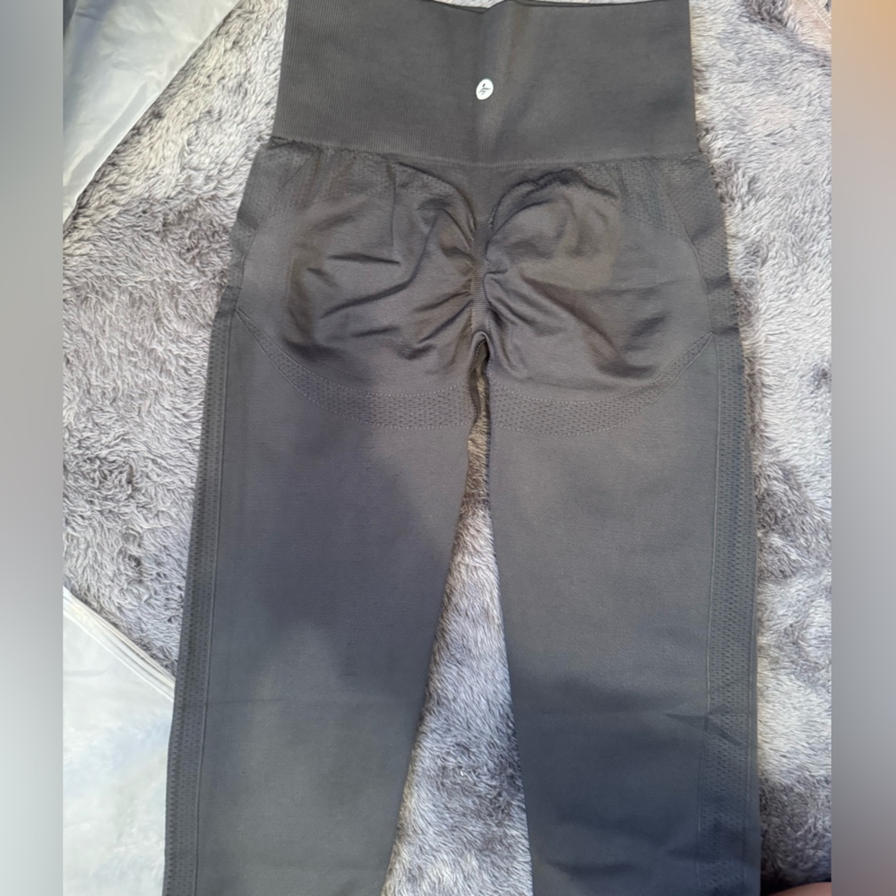 HALARA grey High-Waist Sculpting Leggings
